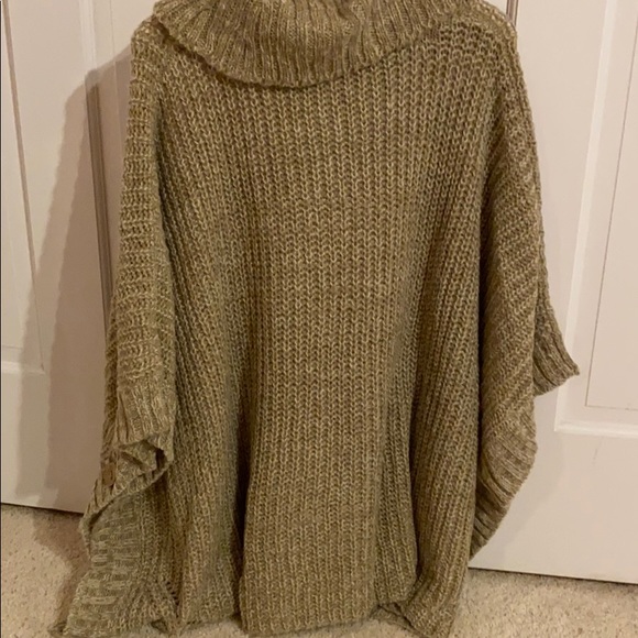 Mystree Poncho Sweater - Picture 5 of 5